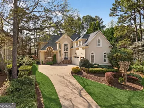 3224 Chipping Wood Ct, Milton, GA 30004