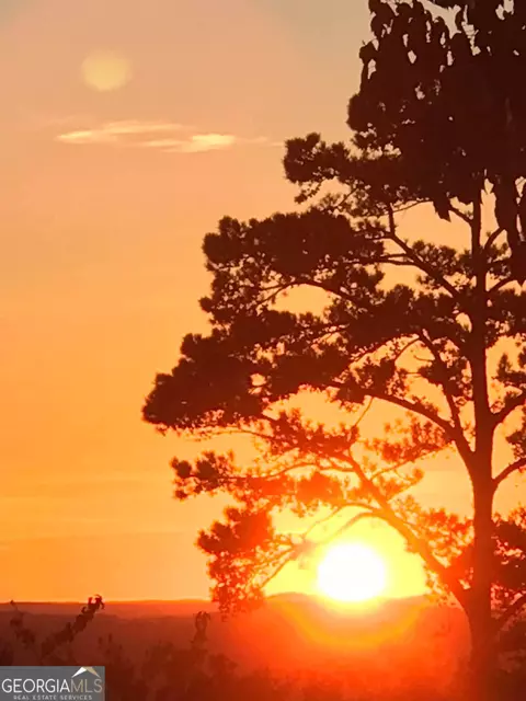 43 Clearview Dr, Cartersville, GA 30121