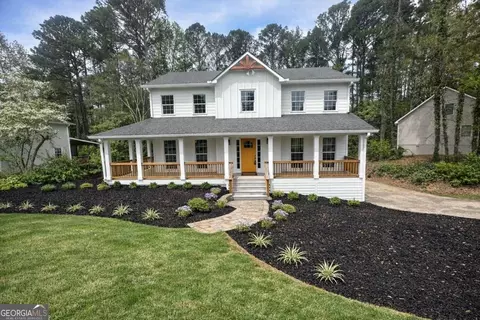 330 London Dl, Woodstock, GA 30189