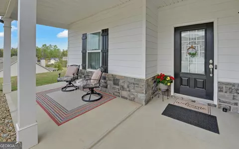 Exterior - 810 Winscape Ln, Cornelia, GA 30531 photo 4 of 5