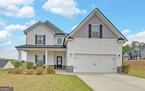 810 Winscape Ln, Cornelia, GA 30531