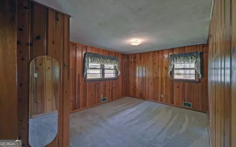 Bedroom - 586 Collins Rd, Toccoa, GA 30577 photo 1 of 10