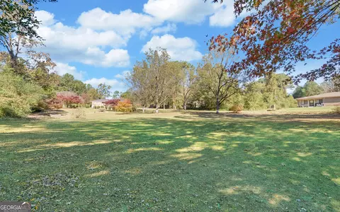Exterior - 586 Collins Rd, Toccoa, GA 30577 photo 13 of 21