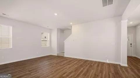 Living - 109 Oakchase Park Ln, Hampton, GA 30228 photo 1 of 4