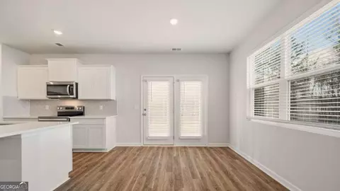 Entry Way - 109 Oakchase Park Ln, Hampton, GA 30228 photo 4 of 14
