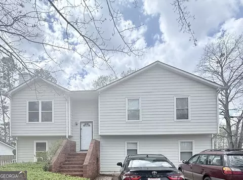 2061 Marshes Glenn Dr, Norcross, GA 30071