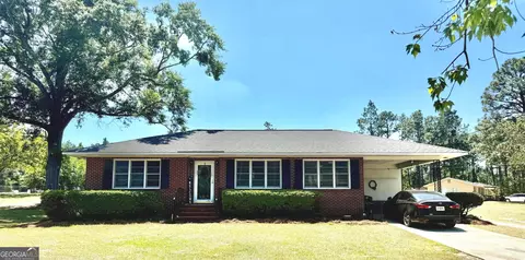 134 Anderson Dr, Swainsboro, GA 30401