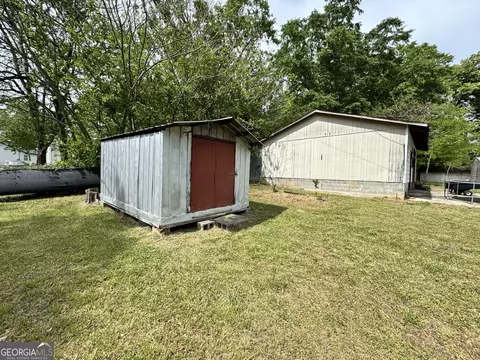 Exterior - 354 S Pine St, Toccoa, GA 30577 photo 4 of 4