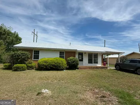 311 Douglas St, Alma, GA 31510