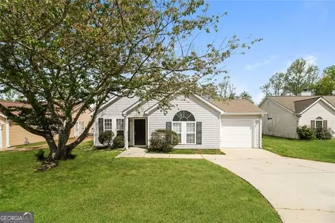 5639 Eagles Feather Ln, Riverdale, GA 30274
