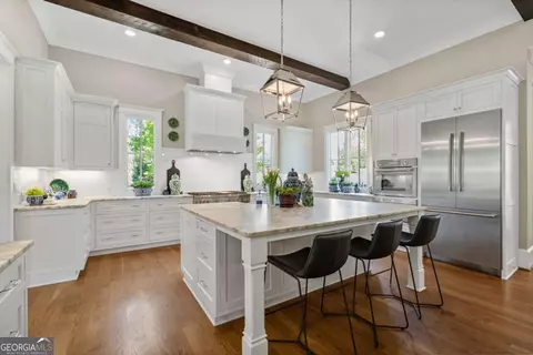 Kitchen - 16200 Henderson Rd, Milton, GA 30004 photo 5 of 8