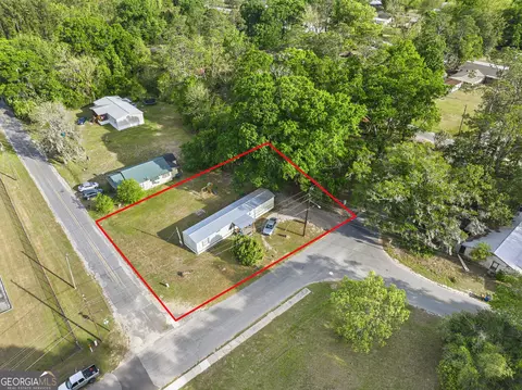 304 Cannon St, Nahunta, GA 31553
