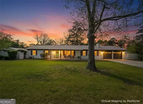 2075 Sylvia Ln, Waycross, GA 31503