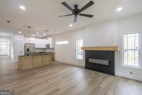 320 Thompson St, Pendleton, SC 29670 photo 4