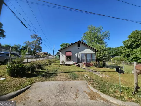 209 Dix St, Lagrange, GA 30241