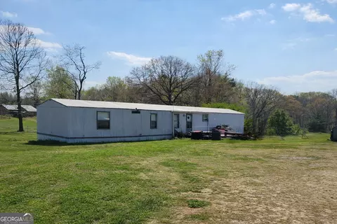 214 Homer Stephens Rd, Cornelia, GA 30531