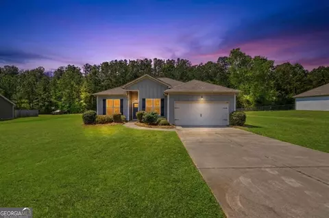 124 Hunters Chase Ct, Eatonton, GA 31024