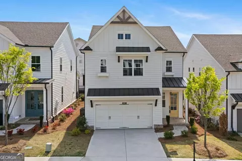 637 Skytop Dr, Cumming, GA 30040