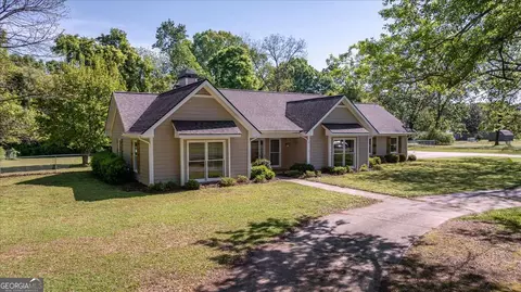 275 Peachtree St, Winterville, GA 30683