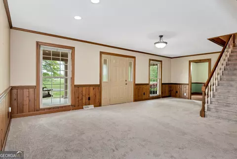 Living - 2801 Hwy 105, Demorest, GA 30535 photo 4 of 6
