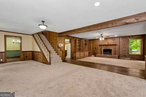 Living - 2801 Hwy 105, Demorest, GA 30535 photo 2 of 6