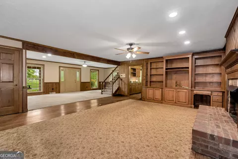 Living - 2801 Hwy 105, Demorest, GA 30535 photo 5 of 6