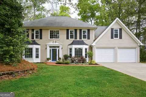 5014 Willow Creek Dr, Woodstock, GA 30188