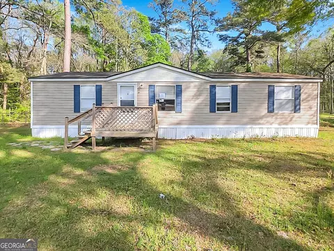 17 Broom Straw Trce, Ellabell, GA 31308