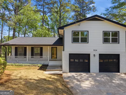 524 Fond Du Lac Dr, Stone Mountain, GA 30088