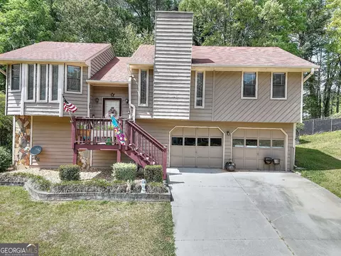 3713 Quail Hollow Trl, Snellville, GA 30039