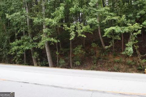 433 N Deshong Rd, Stone Mountain, GA 30087