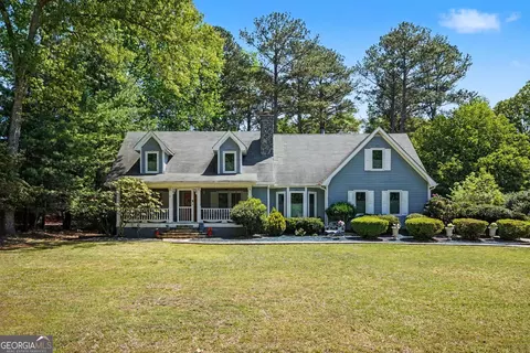 180 Roxboro Ct, Fayetteville, GA 30215