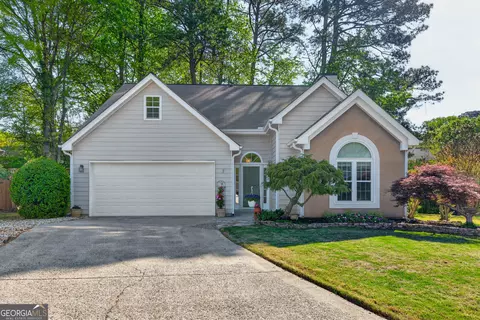 140 Blue Heron Ln, Alpharetta, GA 30009
