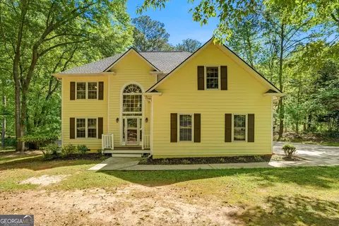 430 Ridgemont Dr, Fayetteville, GA 30215