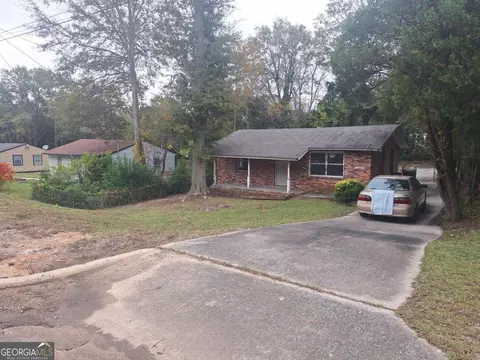 1052 Hightower Rd, Macon, GA 31206