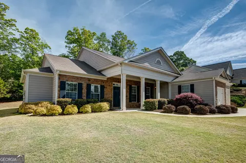 235 Renwick Dr, Senoia, GA 30276