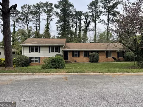 1621 Hebron Ln, Riverdale, GA 30296
