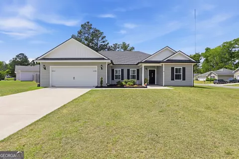 65 Kayton Ct, Pembroke, GA 31321