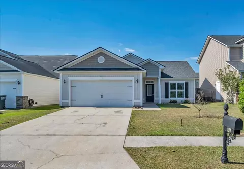 61 Chapel Lk N, Savannah, GA 31419