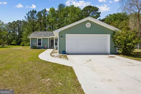 145 Retreat Pl, Woodbine, GA 31569