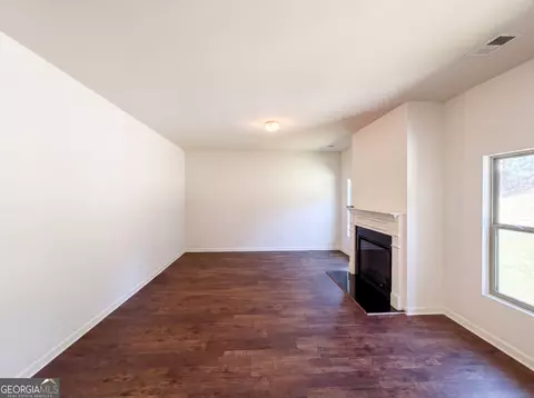 Living - 1234 England Ter, Hampton, GA 30228 photo 1 of 5