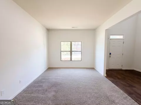 Living - 1234 England Ter, Hampton, GA 30228 photo 3 of 5
