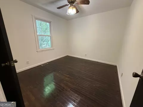 Bedroom - 179 Youngs Mill Rd, Lagrange, GA 30241 photo 3 of 5