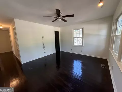 Living - 179 Youngs Mill Rd, Lagrange, GA 30241 photo 5 of 5