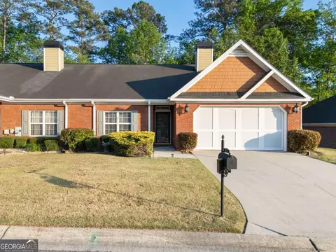2525 Rosehill Cir, Lithia Springs, GA 30122