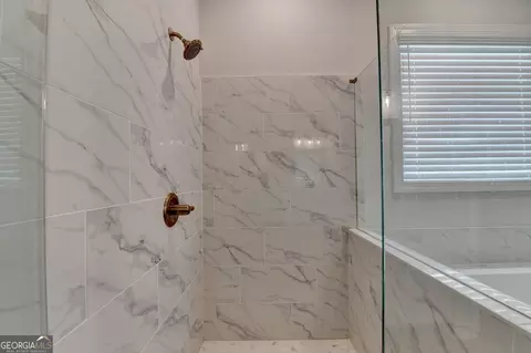 Bath - 3460 Ashfield Point Ave, Duluth, GA 30096 photo 7 of 8
