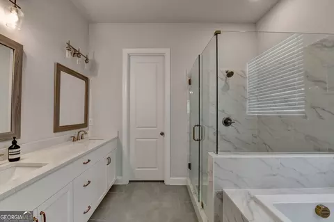 Bath - 3460 Ashfield Point Ave, Duluth, GA 30096 photo 2 of 8