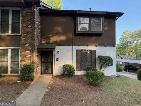 668 Garden Walk Dr, Stone Mountain, GA 30083