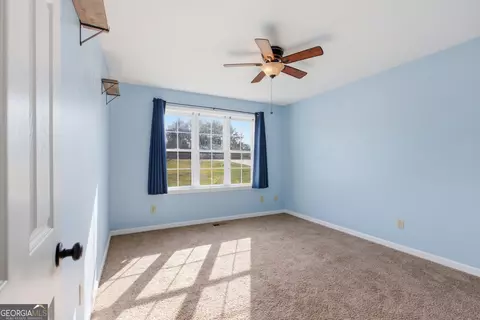 Bedroom - 260 Brookhaven Cir, Toccoa, GA 30577 photo 2 of 3
