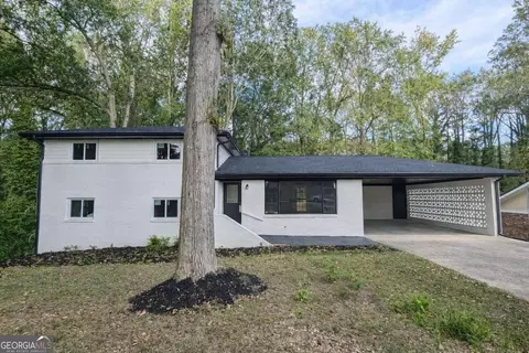 3211 Thrasher Cir, Decatur, GA 30032